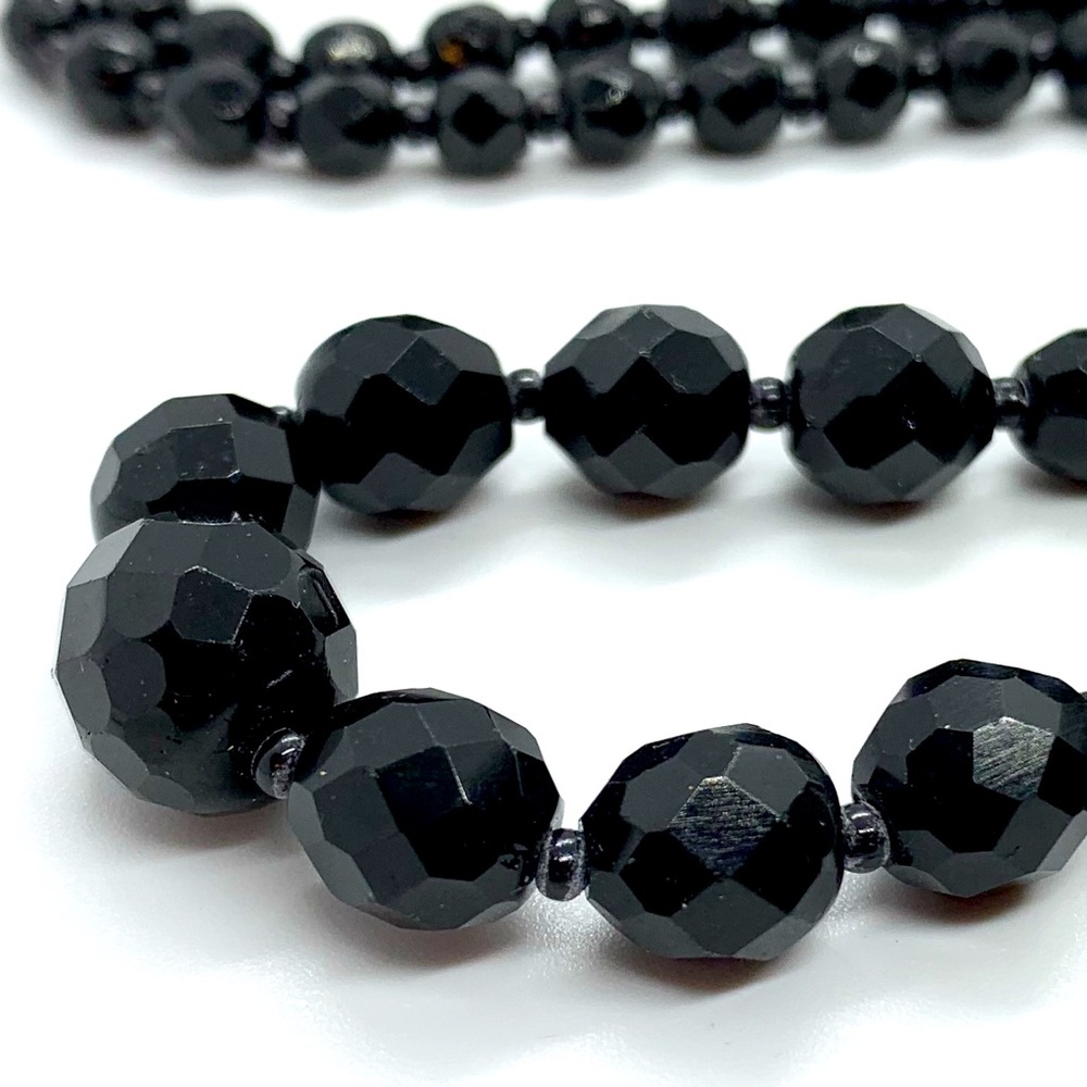 VTG CZECH GLASS NECKLACE JET BLACK FACETED BEADS GRADUATED 26” SINGLE STRAND